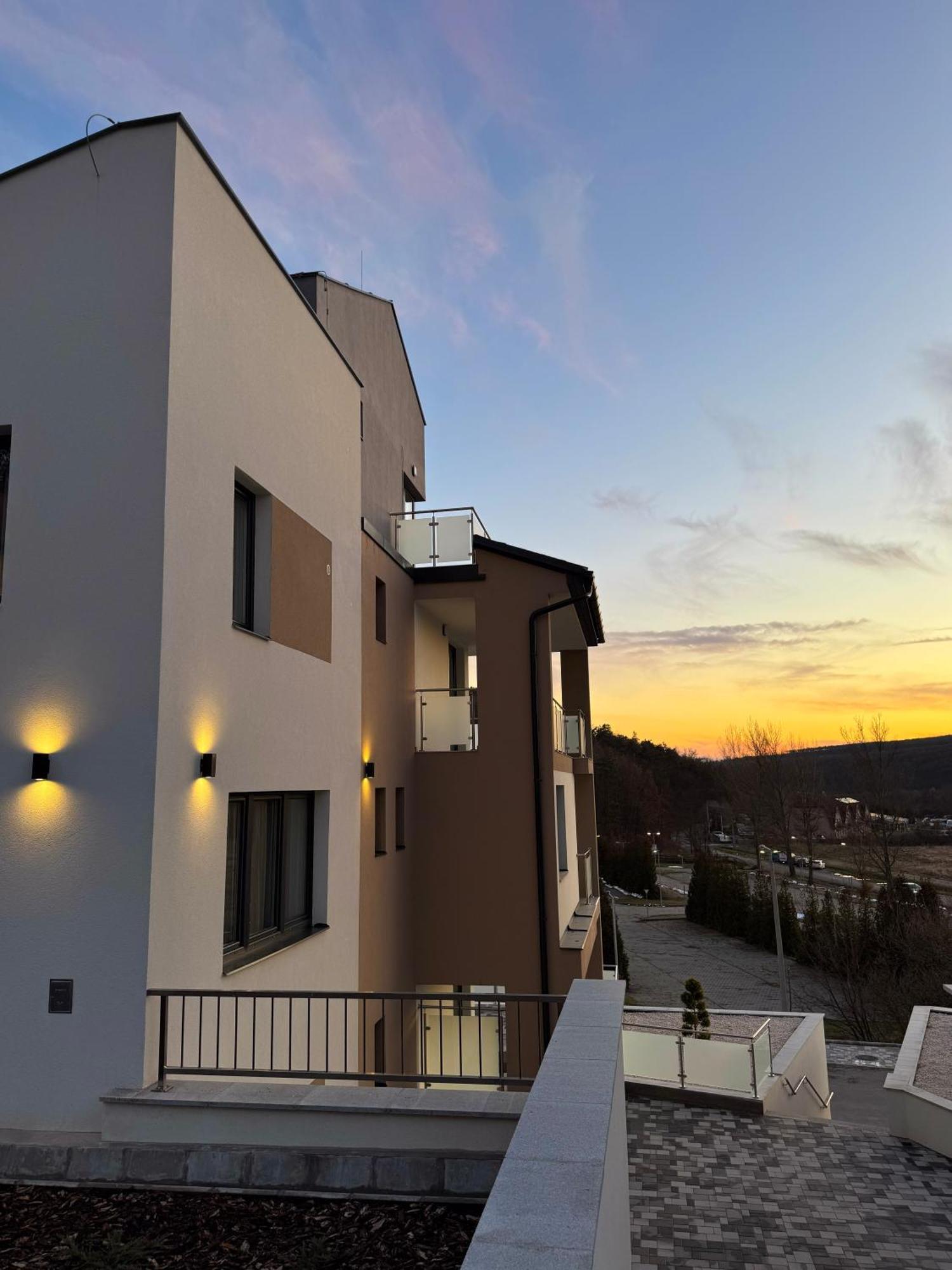 Salt Hill Premium Apartments Egerszalók Extérieur photo
